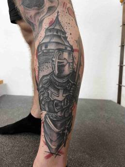 Heartbeat Tattooatelier Schweinfurt, Tattoo, Ritter Tattoo, Tattoo Ritter, 1FCN, Nürnberg Fußball, Wade, Bein, Tattoo, Tatoo