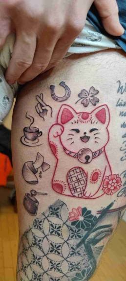 Tattoo Schweinfurt, Heartbeat Tattoo Schweinfurt, Tätowierer Schweinfurt, Tattoo Studio Schweinfurt, Tattoostudio Schweinfurt, Tattoo Würzburg, Tattoo Haßfurt, Tattoo Gerolzhofen, katze