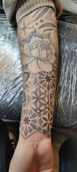 Tattoo Schweinfurt, Heartbeat Tattoo Schweinfurt, Tätowierer Schweinfurt, Tattoo Studio Schweinfurt, Tattoostudio Schweinfurt, Tattoo Würzburg, Tattoo Haßfurt, Tattoo Gerolzhofen, mandala tatoo