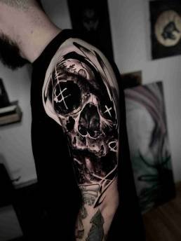 Heartbeat Schweinfurt, Schweinfurt Tattoo, Tattoo Schweinfurt, Schweinfurt Tätowierer, Tattoo stechen lassen Schweinfurt, bestes Tattoo Studio Schweinfurt, Tattoo Termine Schweinfurt, Best Tattoo Artists Schweinfurt, Mandala Tattoo Schweinfurt, Black & Grey Tattoo Schweinfurt, Beste Tattoo Studios in Schweinfurt,