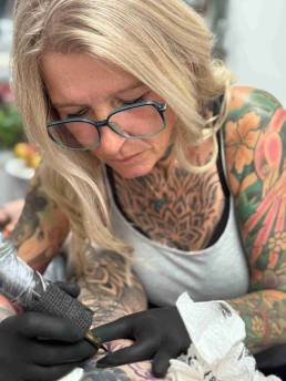 Alex Schreiber, Heartbeat Tattoo Schweinfurt, Schweinfurt Tattoo, Tattoo Studio Schweinfurt, Wo tattoo stechen lassen in Schweinfurt