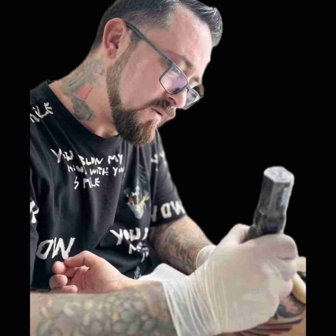 Heartbeat Schweinfurt, Schweinfurt Tattoo, Tattoo Schweinfurt, Schweinfurt Tätowierer, Tattoo stechen lassen Schweinfurt, bestes Tattoo Studio Schweinfurt, Tattoo Termine Schweinfurt, Best Tattoo Artists Schweinfurt, Mandala Tattoo Schweinfurt, Black & Grey Tattoo Schweinfurt, Beste Tattoo Studios in Schweinfurt,