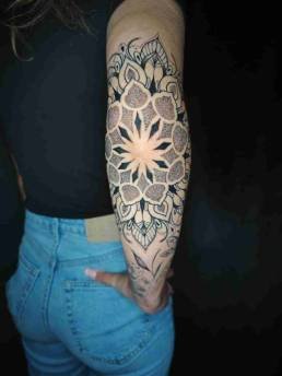 Heartbeat Schweinfurt, Schweinfurt Tattoo, Tattoo Schweinfurt, Schweinfurt Tätowierer, Tattoo stechen lassen Schweinfurt, bestes Tattoo Studio Schweinfurt, Tattoo Termine Schweinfurt, Best Tattoo Artists Schweinfurt, Mandala Tattoo Schweinfurt, Black & Grey Tattoo Schweinfurt, Beste Tattoo Studios in Schweinfurt,