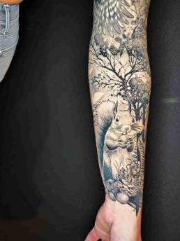 Heartbeat Schweinfurt, Schweinfurt Tattoo, Tattoo Schweinfurt, Schweinfurt Tätowierer, Tattoo stechen lassen Schweinfurt, bestes Tattoo Studio Schweinfurt, Tattoo Termine Schweinfurt, Best Tattoo Artists Schweinfurt, Mandala Tattoo Schweinfurt, Black & Grey Tattoo Schweinfurt, Beste Tattoo Studios in Schweinfurt,