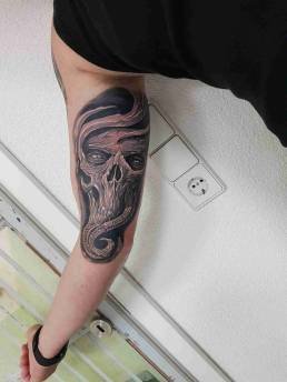 Heartbeat Schweinfurt, Schweinfurt Tattoo, Tattoo Schweinfurt, Schweinfurt Tätowierer, Tattoo stechen lassen Schweinfurt, bestes Tattoo Studio Schweinfurt, Tattoo Termine Schweinfurt, Best Tattoo Artists Schweinfurt, Mandala Tattoo Schweinfurt, Black & Grey Tattoo Schweinfurt, Beste Tattoo Studios in Schweinfurt,