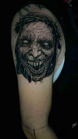 Heartbeat Schweinfurt, Schweinfurt Tattoo, Tattoo Schweinfurt, Schweinfurt Tätowierer, Tattoo stechen lassen Schweinfurt, bestes Tattoo Studio Schweinfurt, Tattoo Termine Schweinfurt, Best Tattoo Artists Schweinfurt, Mandala Tattoo Schweinfurt, Black & Grey Tattoo Schweinfurt, Beste Tattoo Studios in Schweinfurt,